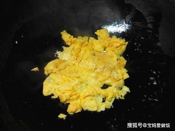 
路边摊的炒年糕 在家就能轻松做 简朴好吃 赶快试试！-MK电竞(图6)